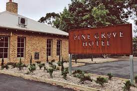 Pine Grove Hotel